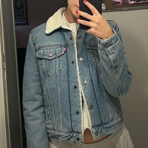 Levi’s Original Sherpa Trucker Jacket- Womens S